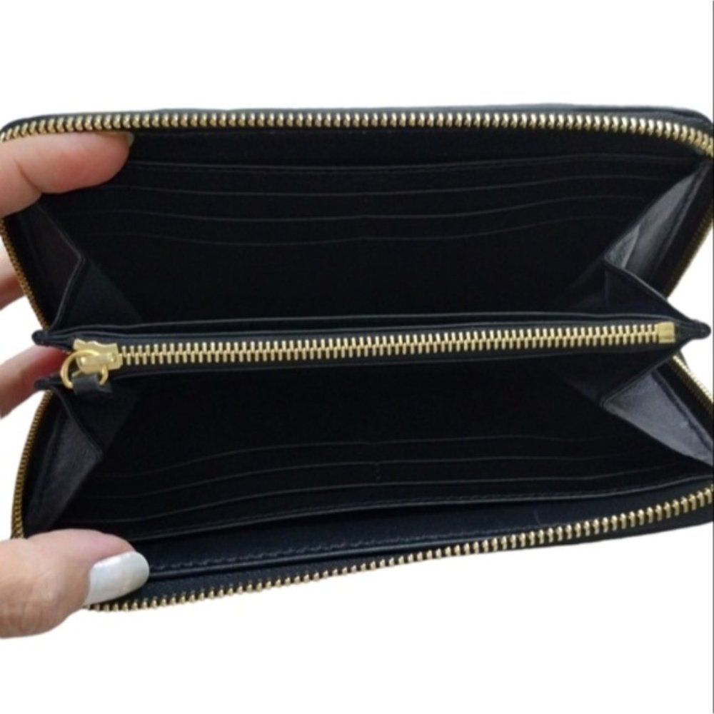 Burberry Wallet - Picture 4 of 8